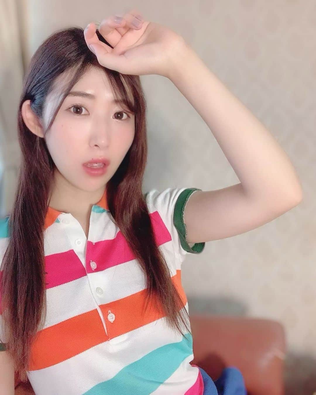 のインスタグラム：「毎日暑いねー😵😵☀️ ・ GTバーディーズ公式チャンネルがUPされました⛳️ この暑さに耐えられるように熱中症予防アイテム紹介してます！！ くれぐれも健康には気をつけましょうね😊 チャンネル登録＆高評価よろしくお願いします💗 https://youtu.be/G6gYDEKrHyI  @golftoday_birdies  #ゴルフトゥデイ #gtバーディーズ #youtube #マンシングウェア #デサント#ゴルフウェア#ゴルフコーデ#ゴルフ女子#ゴルフ好き#ゴルフ好きな人と繋がりたい#女子ゴルファー#ゴルフ練習#スポーツコーデ#スポーツ女子#golf #golflover #golfgirls #golfwear #golffashion #munsingwear #instagolf #followme #lol #골프 #高尔夫球」