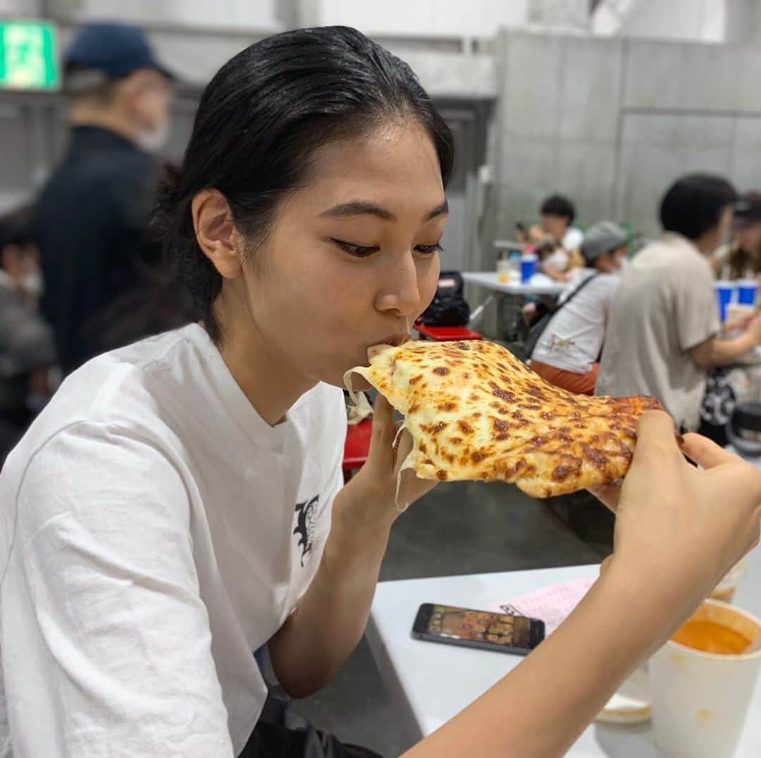 那須ミラノのインスタグラム：「PLEASE DO NOT GIVE ME JUNK FOOD❌」