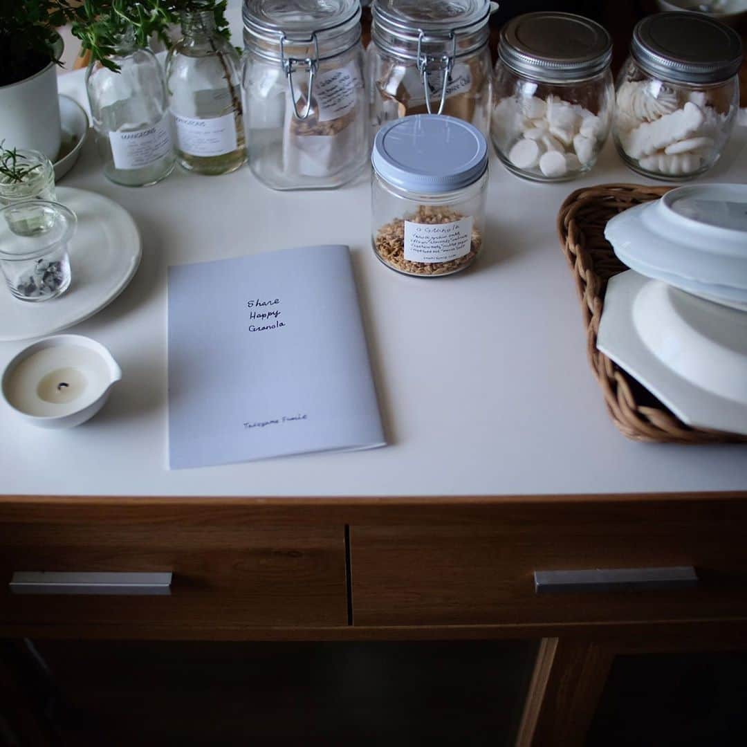 maggydaisyのインスタグラム：「_  先週届いてから毎日眺めてる。 早く作りたいな。 楽しみが増えた❤︎」