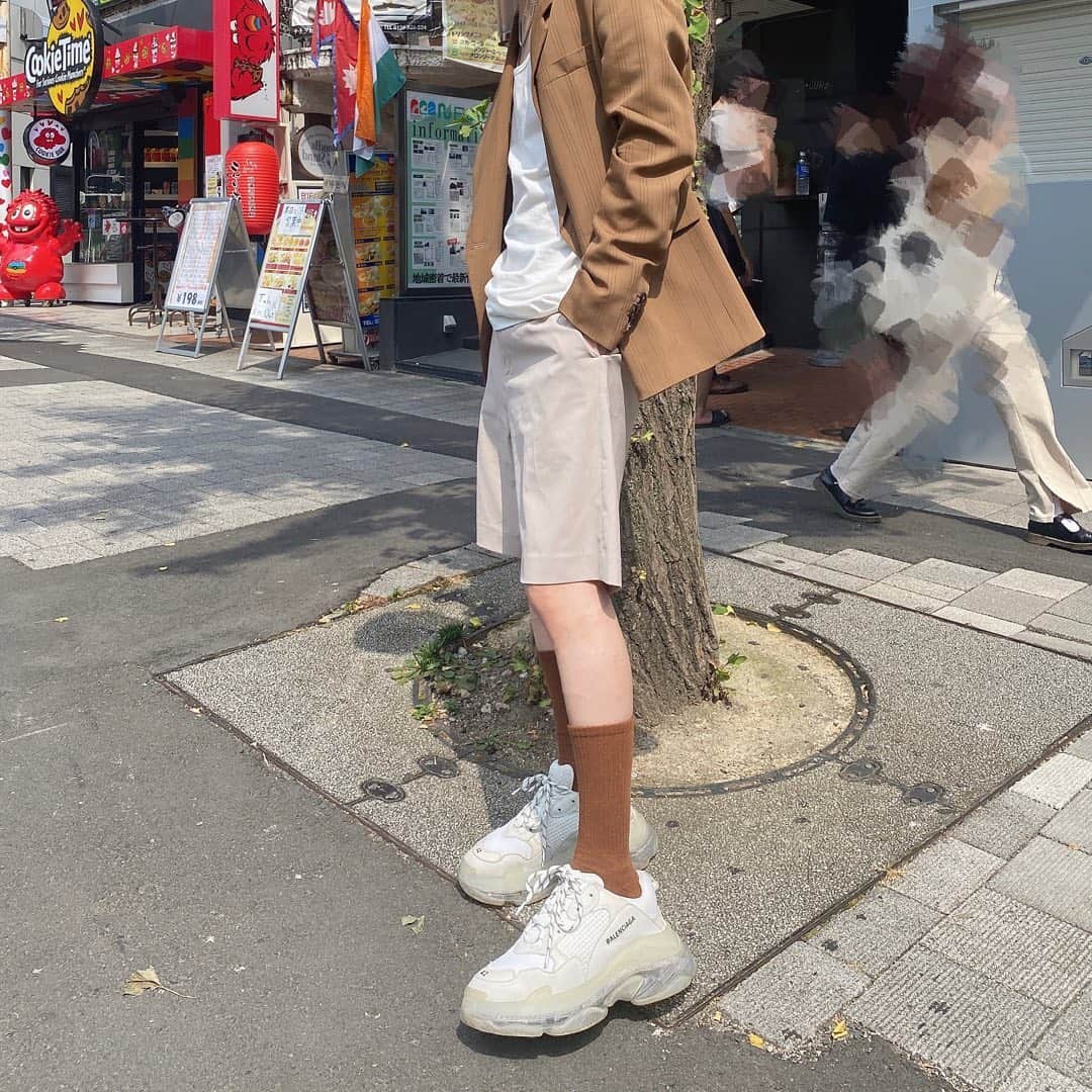こんどうようぢのインスタグラム：「暑いけど、焼けたくなかったから ジャケット着たら暑すぎたけど、 まあ、なんとかいけました。(笑) 今、YouTube毎日投稿してます。 よかったらチェックしてください。」