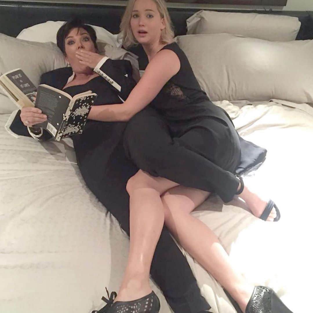 E! Onlineさんのインスタグラム写真 - (E! OnlineInstagram)「You can't spell Kris Jenner without Jennifer Lawrence. Just saying... (📷: Kris Jenner)」8月20日 22時02分 - enews