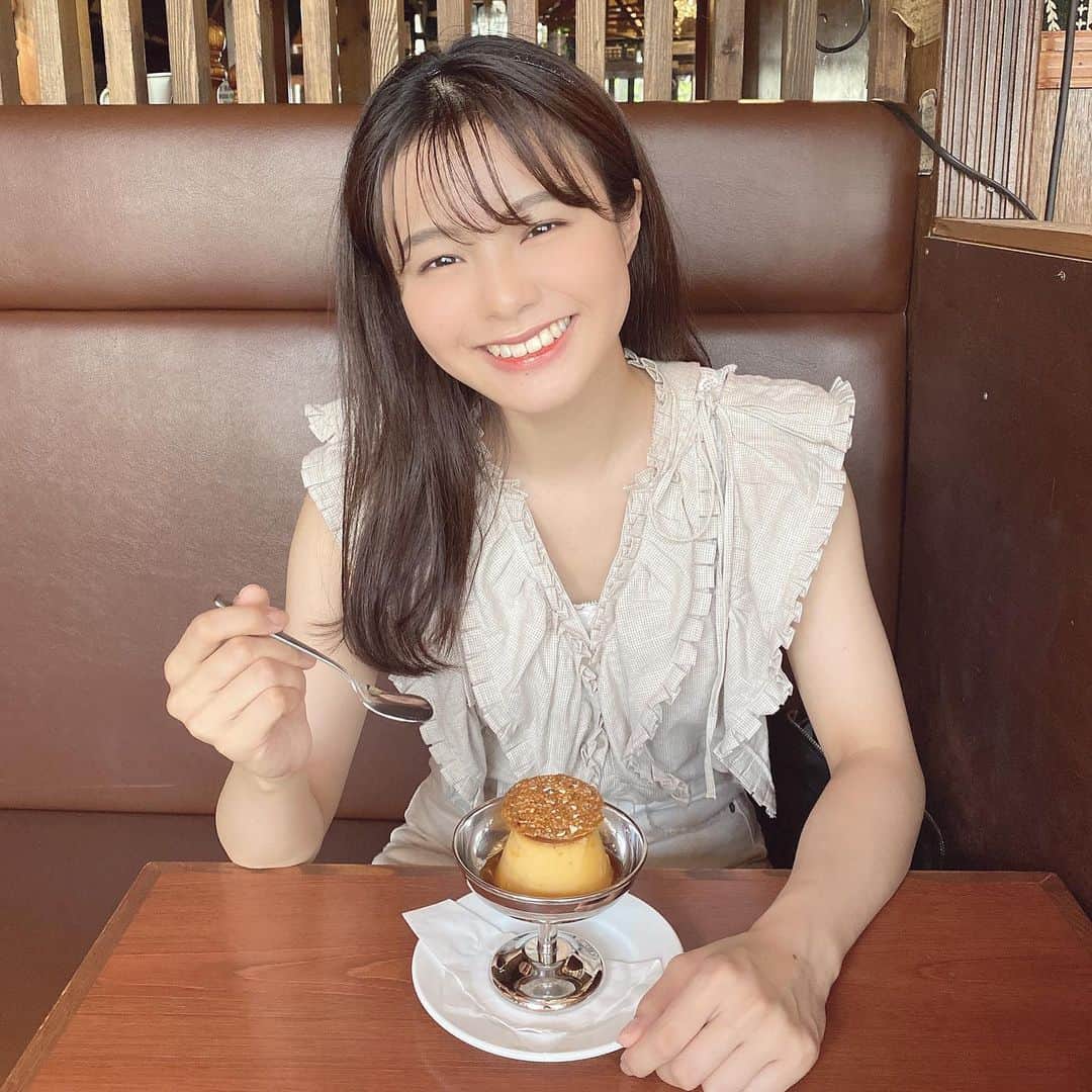 本間日陽さんのインスタグラム写真 - (本間日陽Instagram)「* すっごい甘党です🍮 この間、赤からのお鍋とアイスを交互に食べていたときは流石に自分で自分の行動に引きました🥵笑 #過去pic」8月20日 22時48分 - hinata_homma1110