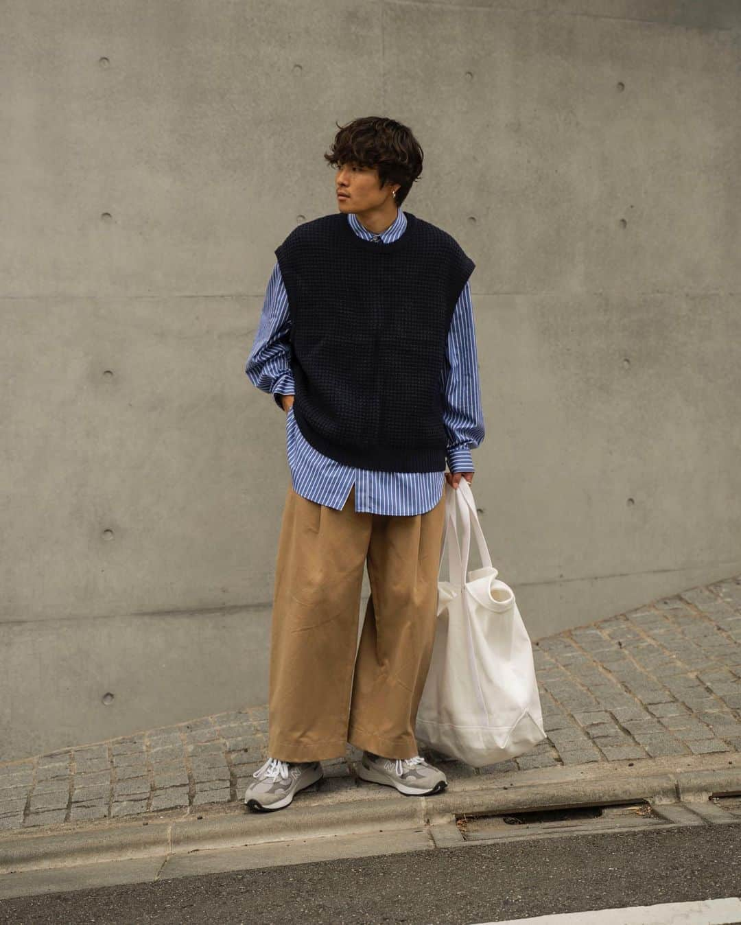 Ryoさんのインスタグラム写真 - (RyoInstagram)「ㅤㅤㅤㅤㅤㅤㅤㅤㅤㅤㅤㅤ 近々お知らせがあります😎👍 ㅤㅤㅤㅤㅤㅤㅤㅤㅤㅤㅤㅤㅤ vest:#urutokyo  shirt:#ryotakashima pants:#studionicholson  bag:#well」8月20日 22時58分 - ryo__takashima