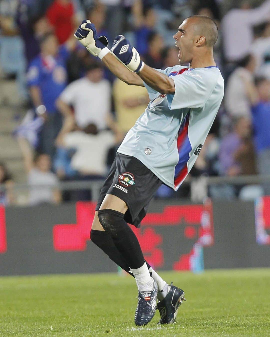 ジョルディ・コディーナのインスタグラム：「#fútbol #tbt #Getafe」