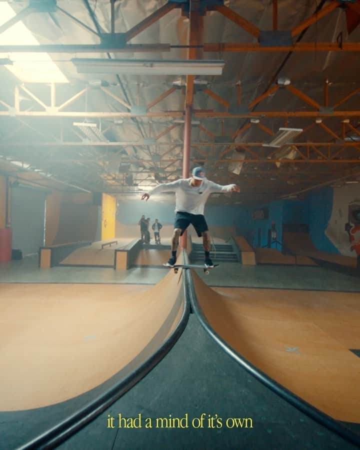 OAKLEYのインスタグラム：「“Skateboarding for me is pure freedom.” ❤️ @shecks #ForTheLoveOfSport #OneLove」