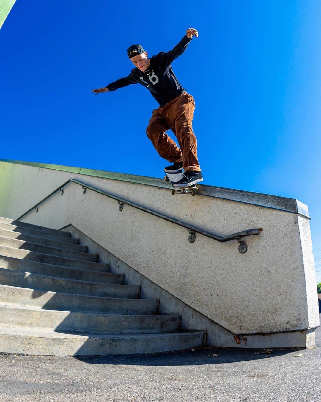 ジェイク・イラーディのインスタグラム：「Back smith 📸 @ohalrightbet」