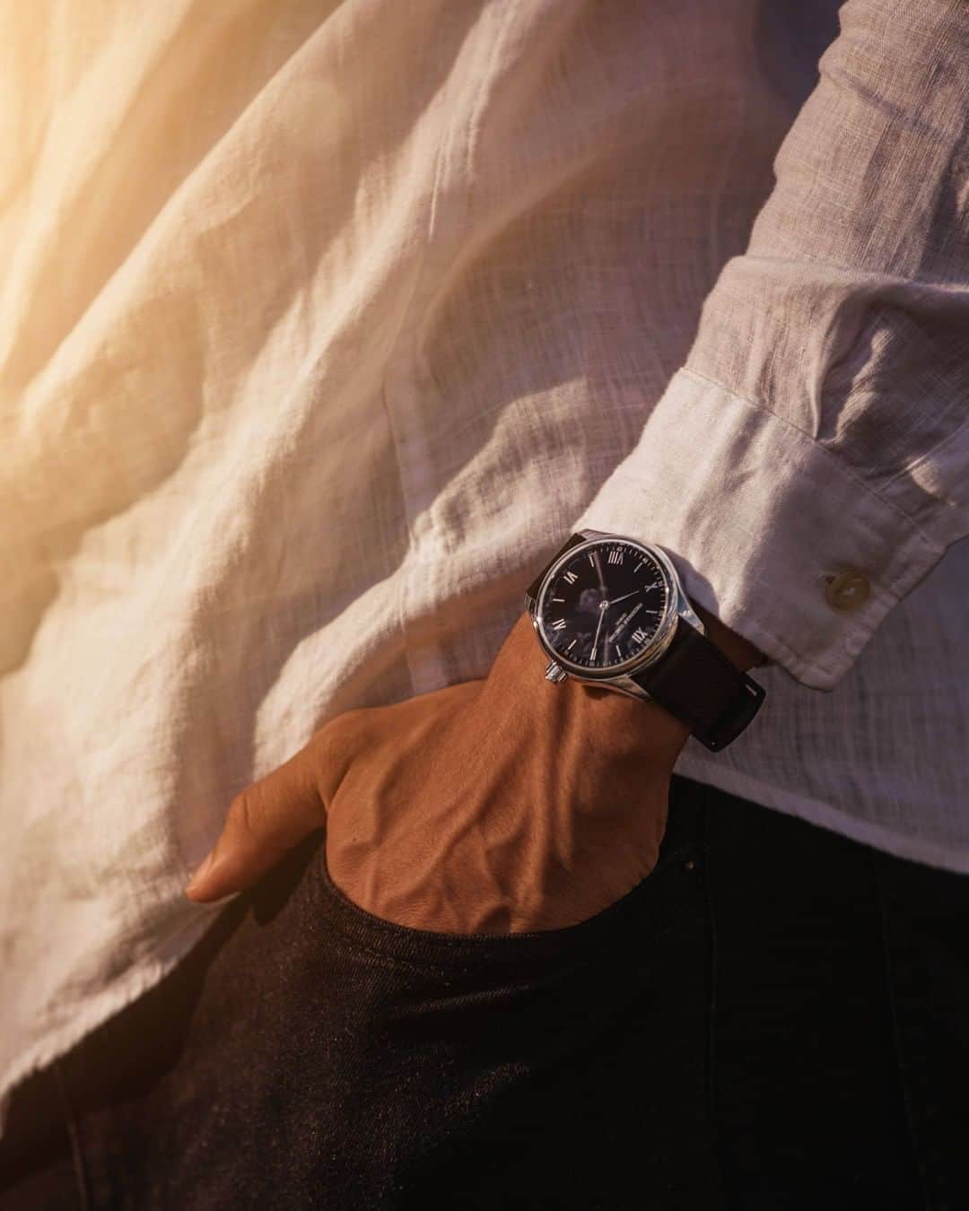フレデリックコンスタントさんのインスタグラム写真 - (フレデリックコンスタントInstagram)「With our new Vitality Smartwatch, try and become the best version of yourself thanks to an array of well-being features such as heart rate monitoring, activity and sleep tracking, breathing exercise and much more.  #FrederiqueConstant #VitalitySmartwatch #AccessibleLuxury Check our bio to find out more about this watch. ⌚ Smartwatch Gents Vitality .  .  . .  #affordableluxury #ManufactureWatch #SwissMade #SwissWatch #Handmade #timeless #timelesstimepiece #classic #retro #stylish #instastyle #outfitoftheday #lookbook #look #menswear #styleblogger #lookoftheday  #fashiongram #fashiondiaries #fashionable #fashionblog  #SwissQuality #ManufactureWatch #SavoirFaire #Fashion #ootd  #outfitoftheday」8月21日 1時00分 - frederiqueconstant
