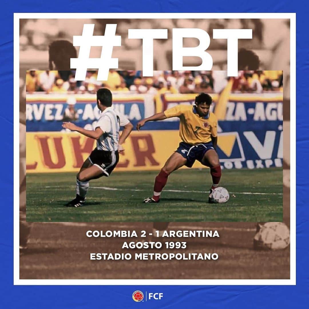 サッカー コロンビア代表チームのインスタグラム：「⏳ Regresamos en el tiempo ⏳  Nuestro #TBT se lo dedicamos a la victoria sobre la selección de Argentina en las eliminatorias al Mundial de USA 1994  🇨🇴 2⃣-1⃣ 🇦🇷   🏟️ Metropolitano de Barranquilla ⚽ @ivanvalenciano9 y Adolfo "El Tren" Valencia 🚆  ✌️」