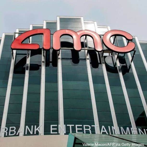 ABC Newsさんのインスタグラム写真 - (ABC NewsInstagram)「AMC, the largest movie theater chain in the world, is reopening more than 100 of its locations in the United States today for the first time in more than five months.  AMC said overall seating capacity will be "significantly reduced" at those theaters in order to achieve social distancing.」8月21日 1時56分 - abcnews