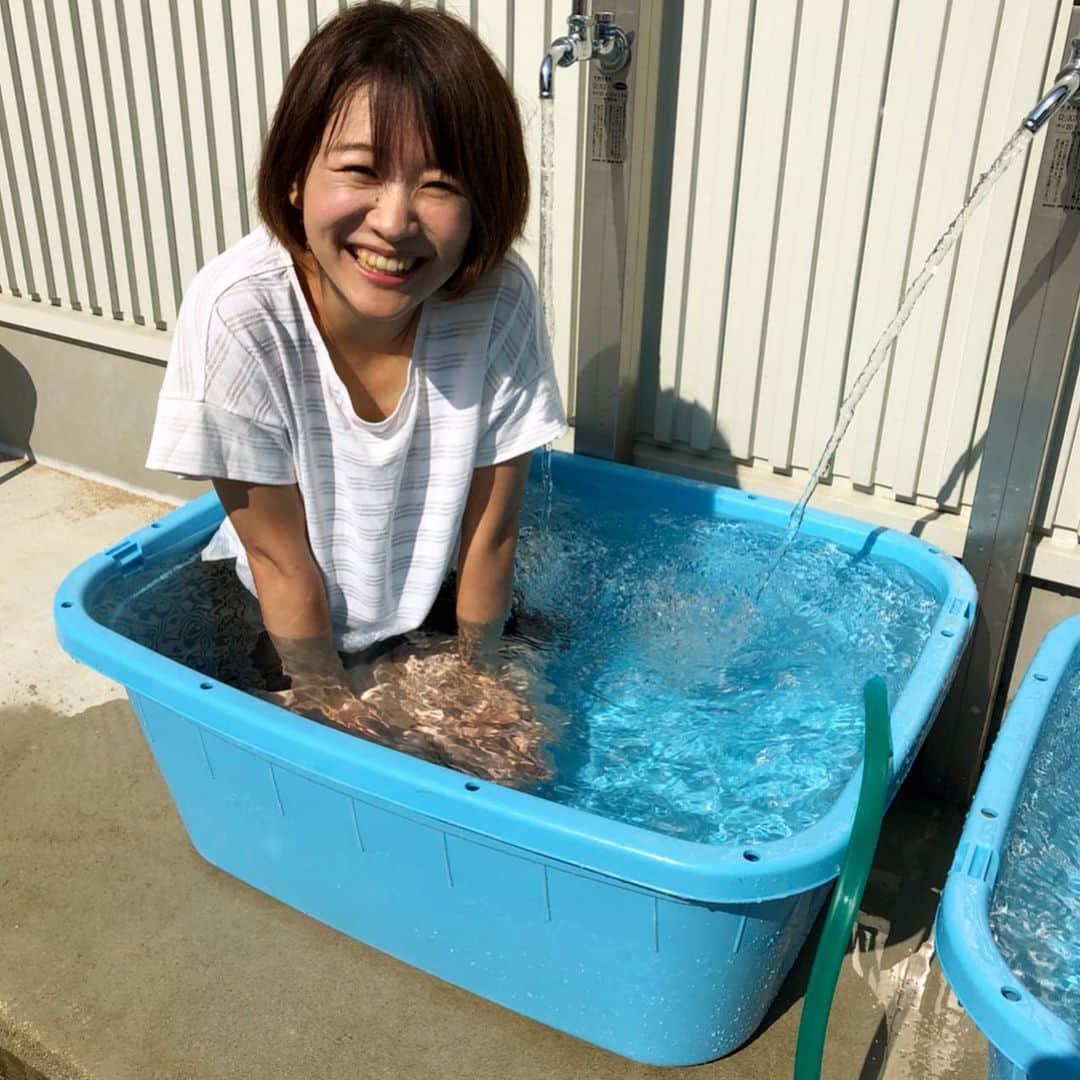 有田優理香のインスタグラム：「きょうも暑かった！！！今年初プール、初水着です☀️(仕事)  #広島テレビ　#ひろおく便り　#庄原　#西城川　#ラフティング」