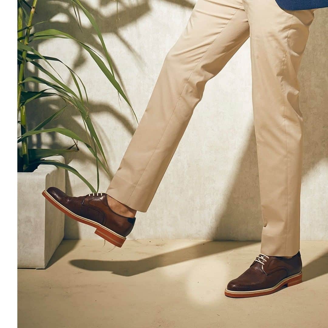 のインスタグラム：「El calor llega, pero el estilo permanece #estiloflorentino  #florentino #rebajas #verano #descuentosverano #rematefinal #casualwear #summer #tropicalsoul #modahombre #menswear #bermudas」