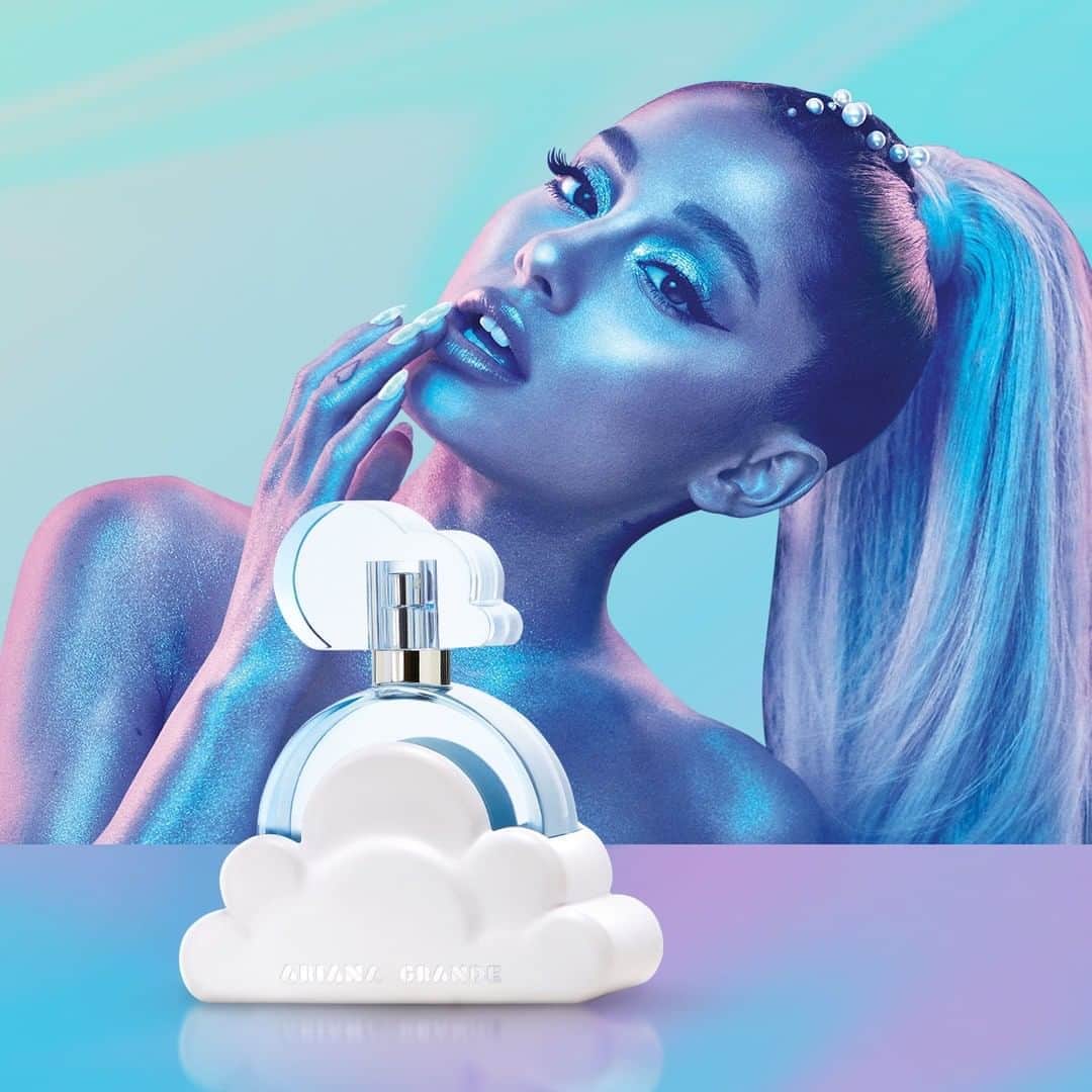 ULTA Beautyさんのインスタグラム写真 - (ULTA BeautyInstagram)「🎶 Rain on me-me-me 🎶 - Us, whenever someone spritzes Cloud by @arianagrande our way.   This month's Fragrance Crush is one to stan. Drop a ☁️ if you agree! 👇 @arianagrande #ultabeauty」8月21日 2時05分 - ultabeauty