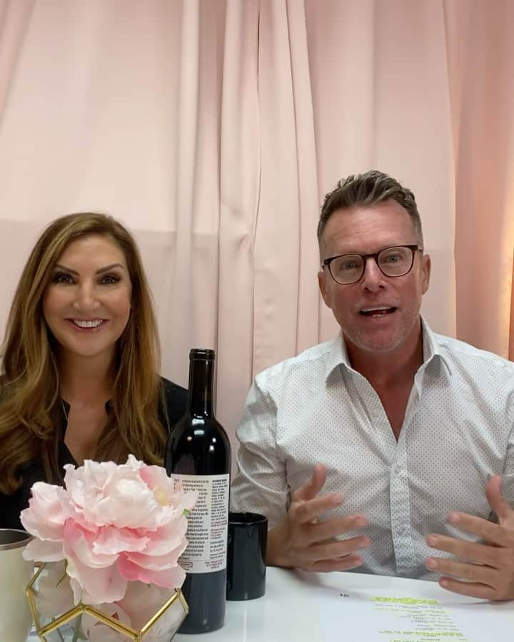 ヘザー・マクドナルドのインスタグラム：「This is the audition that Chris and I did playing a married couple in quarantine that we did not get. What do you think? Can you see us as a real married couple?  We discuss this and so much more on Juicy Scoop out now! @chrisfranjola」
