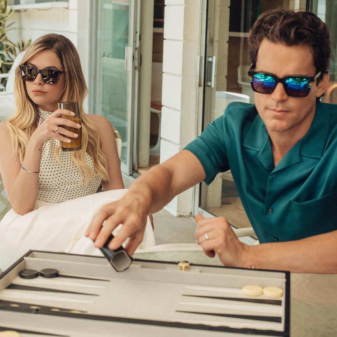 マット・ボマーのインスタグラム：「Stayed busy this quarantine working on the new #bomerxbenzo collection with @priverevaux and @ashleybenson. Have you guys tried blue light blocking lenses yet? This collection has multiple designs that cater to taking care of your eyes with all the extra screen time we’re getting these days. Hope you’re liking the new styles. Swipe to see some of my favorite images from the photo shoot.」
