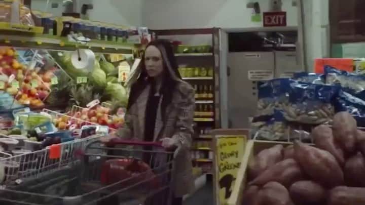 アリー・エックスのインスタグラム：「Cannot believe a customer would do THIS during a pandemic」