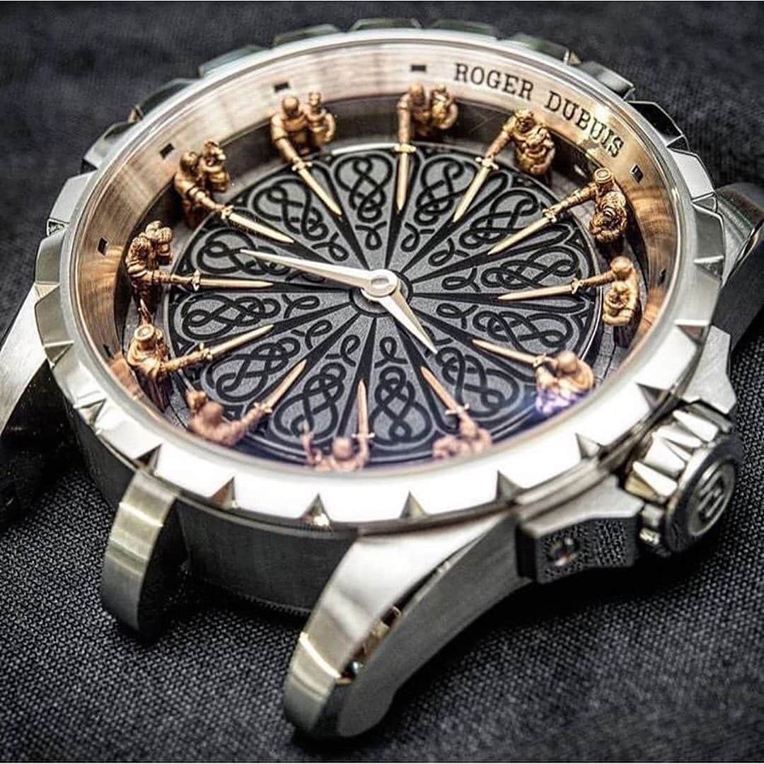 Daily Watchさんのインスタグラム写真 - (Daily WatchInstagram)「Knights of the Round Table II ⚔️ Great details on this Roger Dubuis Knights of the Round Table II. Price tag: $260,000. Photo by @abtw_david and @roger_dubuis」8月21日 14時49分 - dailywatch
