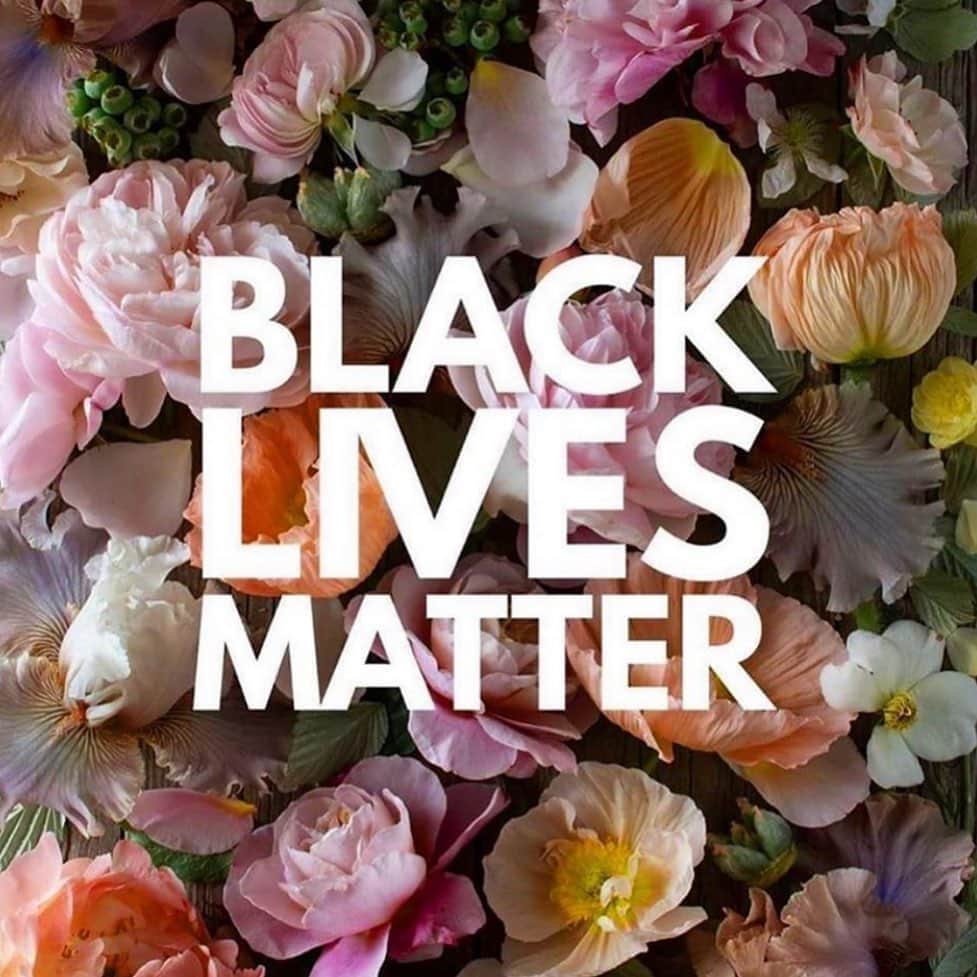 アンバー・ライリーさんのインスタグラム写真 - (アンバー・ライリーInstagram)「#RP @blacklove   Black people. I love you. I’m fighting for us. I’ll never ever stop. 💜」8月21日 13時48分 - msamberpriley