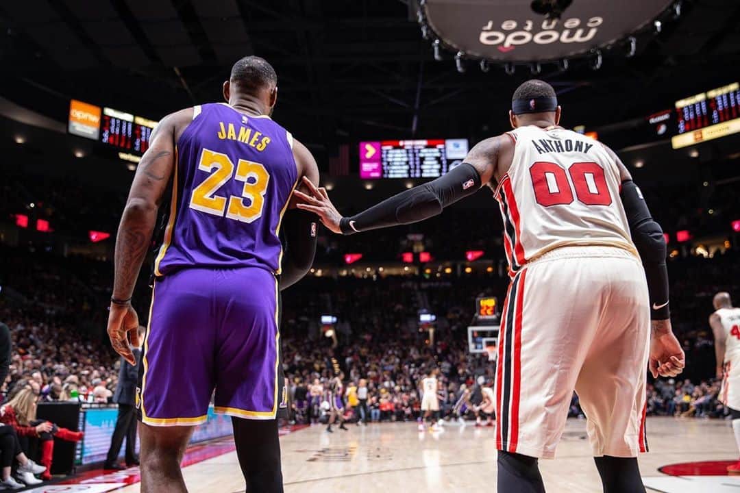 のインスタグラム：「2003 or 2020? #TBT #STAYME7O」