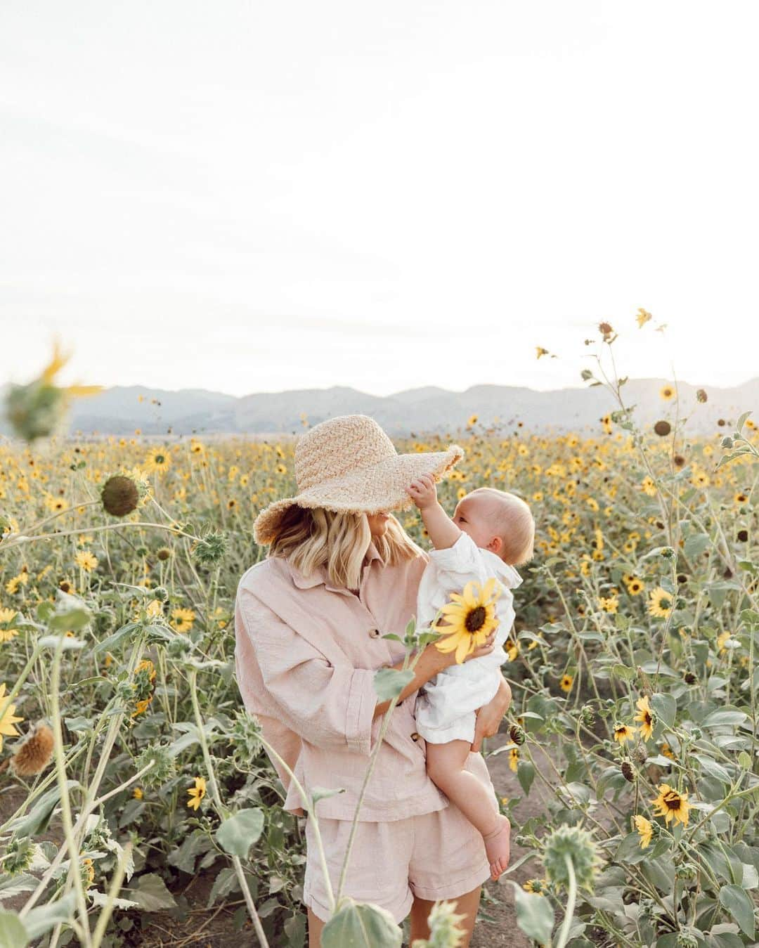 Aspyn Ovard Ferrisさんのインスタグラム写真 - (Aspyn Ovard FerrisInstagram)「One year with my sweet baby 💕 I love you forever Coco」8月21日 6時02分 - aspynovard