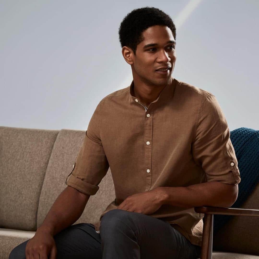 ペリーエリスのインスタグラム：「Say hello to new arrivals. Roll up, or down in these everyday linen styles for a comfortable and functional style.  #lifereadysince1976」