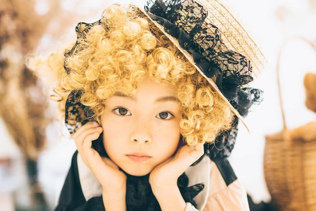 Akiさんのインスタグラム写真 - (AkiInstagram)「8/21 ・ photo by: @ppyan0404  ・ ・ まだ見たことのない 新たな一面をテーマに📝 ・ ・ ・ ・ ーーーーーーーーーーーーーー ☑︎ロケーション撮影 ☑︎スタジオ撮影 ☑︎出張撮影 ☑︎ヘアメイク ☑︎衣装貸出(サイズ90〜110) ・ ご依頼は DMまで▶︎▶︎▶︎ @ppyan0404  ーーーーーーーーーーーーーー ・ ・ ・ ・」8月21日 7時52分 - mas_0504