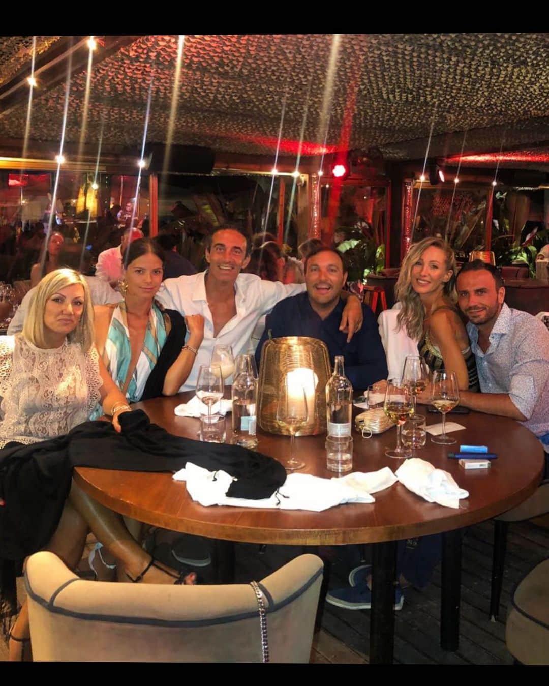 ダリオ・ダイネッリのインスタグラム：「Momento Amarcord con @pazzini @silviaslitti @cristianosavini @rebe229 #bestmoments #summer2020 #questaèfirenze 💜💪🏻💜」
