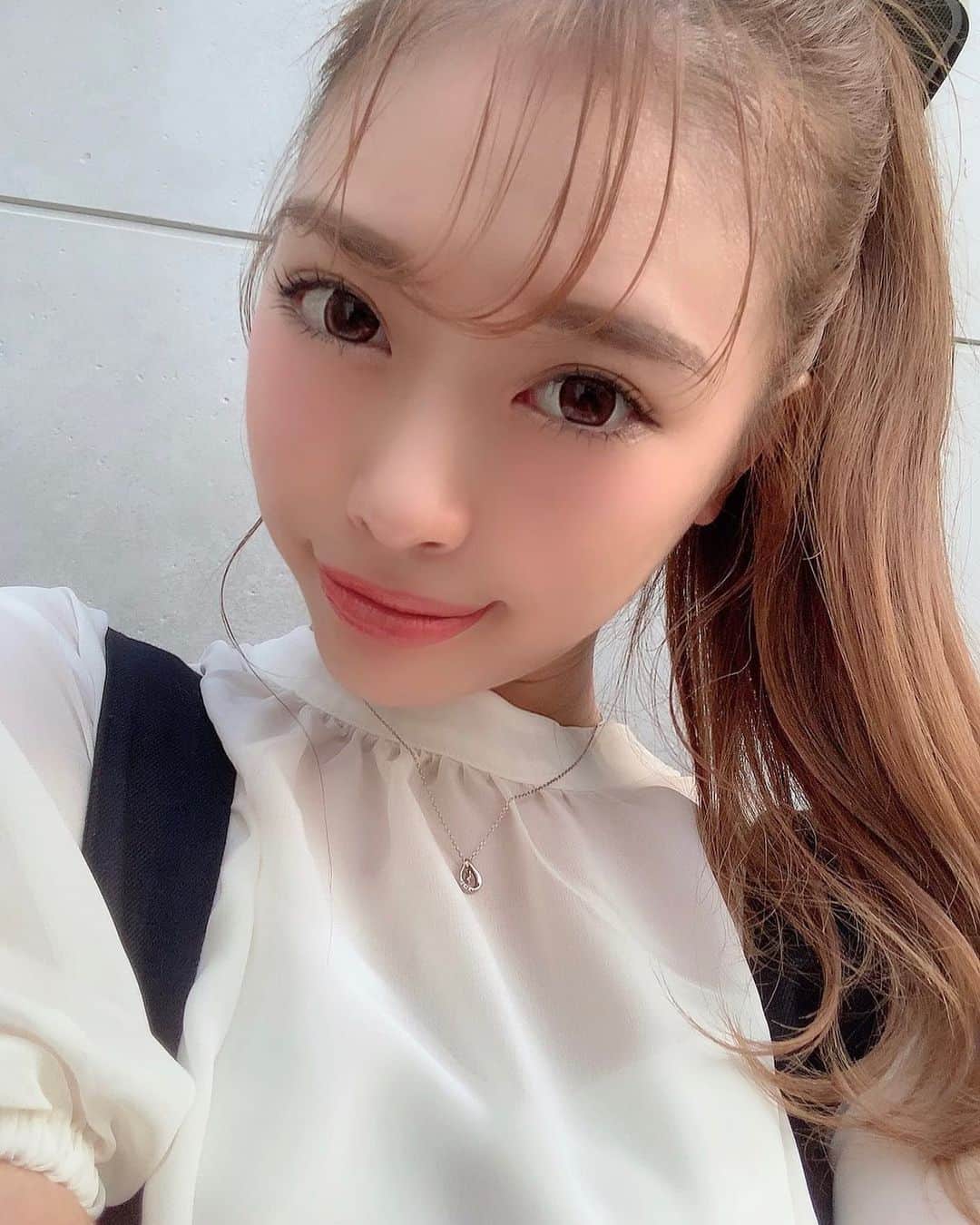 高村みどりのインスタグラム：「おはようございます🌞🤎」