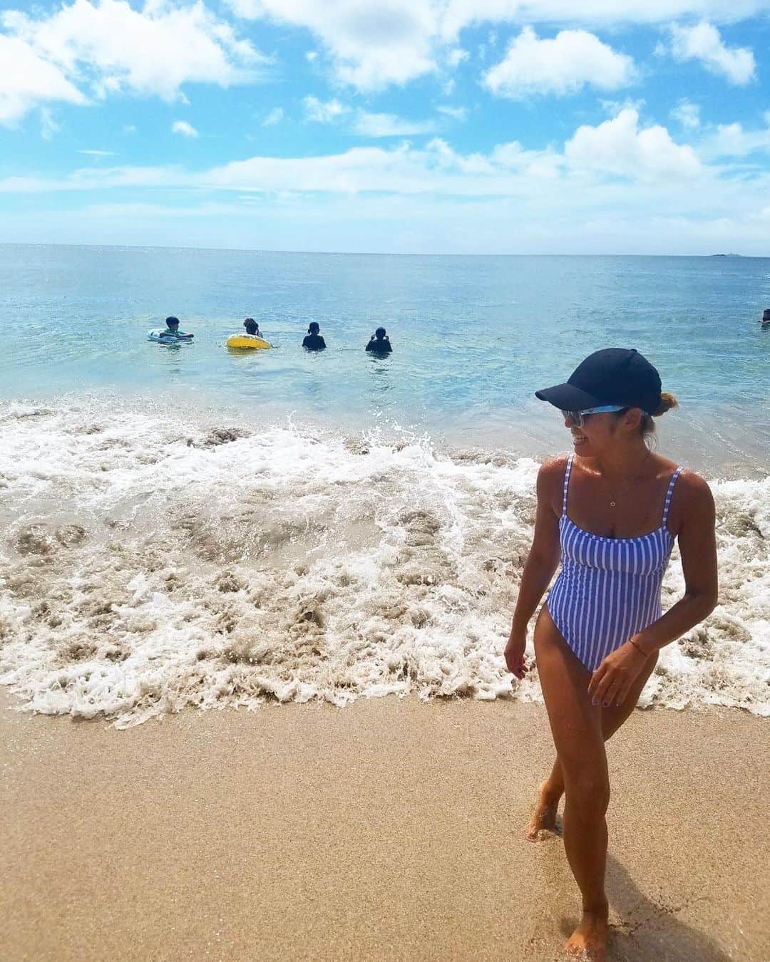 なーみのインスタグラム：「🌊🌞🕶🧢 Sea sea sea〜( ˙³˙)~♡ 。 。 #海#sea#夏#summer #データフォルダ水着しかない。 #夏の連投お気になさらず。」