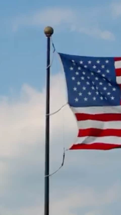 のインスタグラム：「Watch this trailer for “Sound Of Identity”. @jameskick and his colleagues did a great job on this documentary. America - where we have the creative freedom to present and see projects that ask all manner of questions. I am proud to live in a country that leads with the ideals & ambitions of freedom at its core. Mucho love and courage, hope you enjoy like I did!」