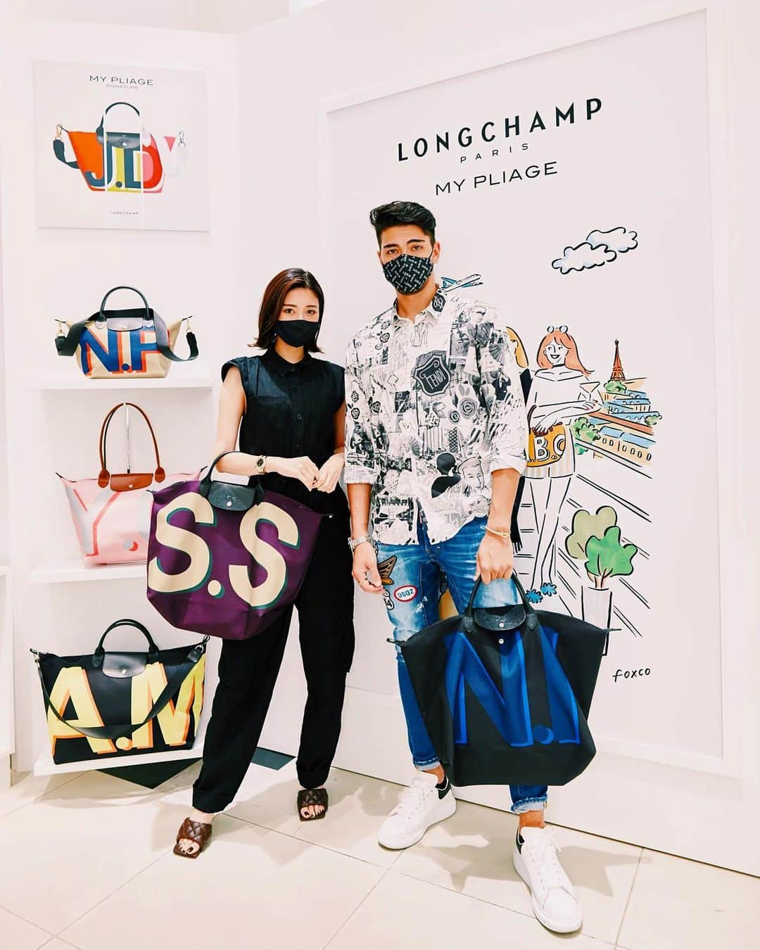 石倉ノアさんのインスタグラム写真 - (石倉ノアInstagram)「Longchamp .. . ロンシャンのポップアップにお邪魔してカバンをカスタマイズしました⭐️ カスタマイズは720万通りもあって、選びきれないくらい、、笑 オリジナル感っていいよな！！ 場所は8/21-8/31 表参道ヒルズ　Rスタジオにて開催しています。 是非オリジナルのマイ・ル プリアージュをゲットしてください😎 . .. #ロンシャン #MyPliage #PR @longchamp_jp」8月21日 10時24分 - zeppelin.noah