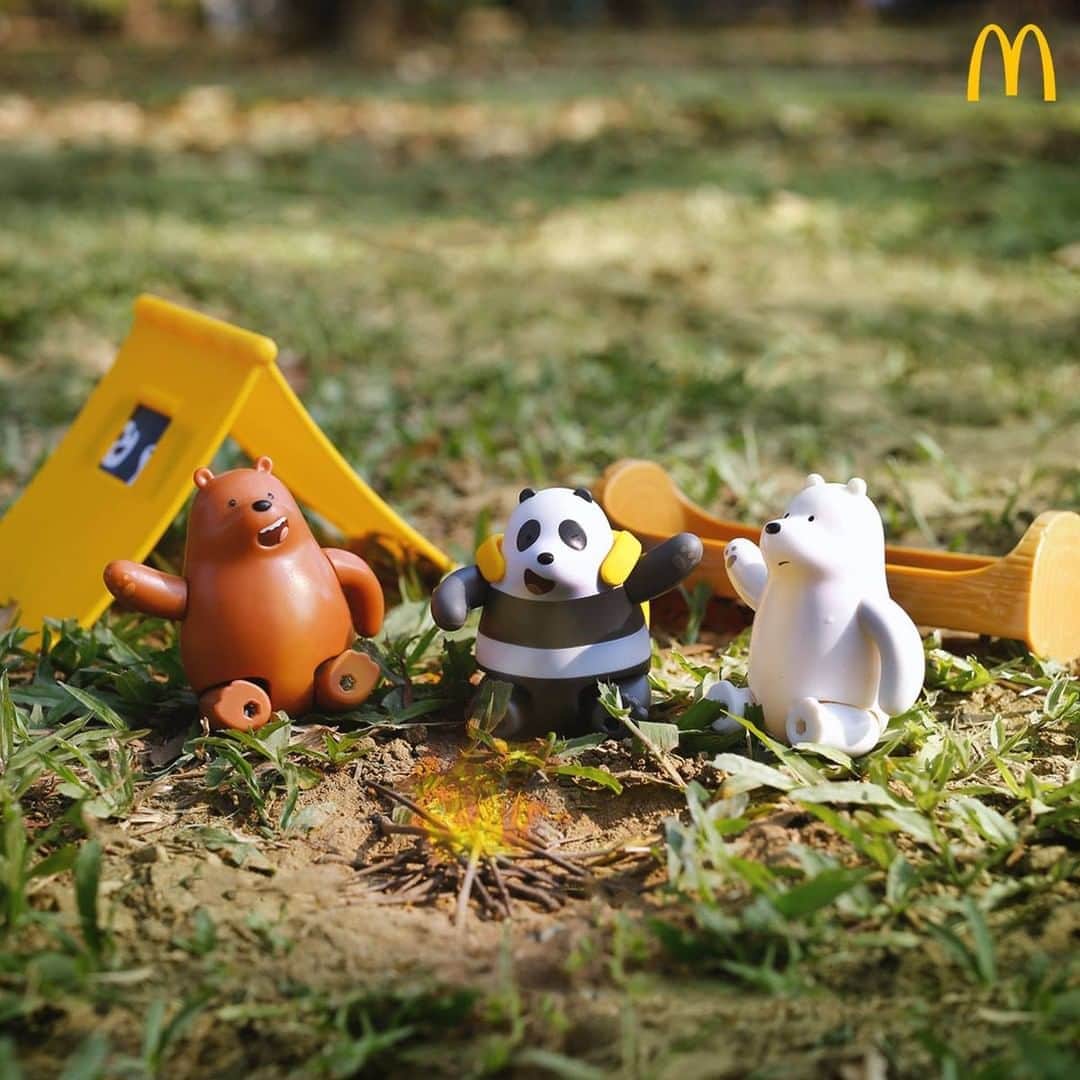 McDonald's Philippinesのインスタグラム：「Hang out with these three adorable bears over the long weekend! Get a We Bare Bears toy when you order a Happy Meal. Enjoy it now for as low as P79! Available via McDelivery.  Which toy are you getting today?」