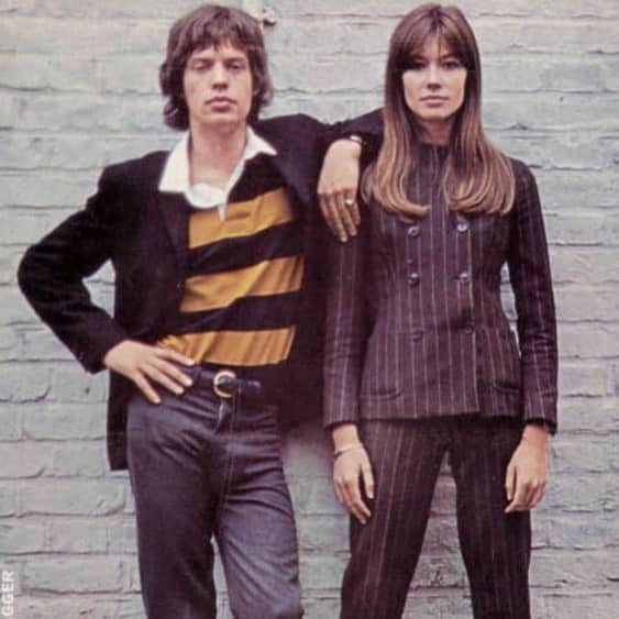 大森美希さんのインスタグラム写真 - (大森美希Instagram)「Françoise Hardy and Mick Jagger, by Jean-Marie Périer, October 1965  #今日の一枚 #フランソワーズアルディ #ミックジャガー #60年代ファッション #スタイルアイコン #ファッションアイコン #ミュージック #洋楽 #ファッションフォト #ファッション #音楽 #フレンチポップ #ローリングストーンズ #françoisehardy #mickjagger #jeanmarieperier #therollingstones #sixties #sixtiesstyle #60sstyle #music #fashion #mode #fashionicon #musique #fashionphotography #musician #60sfashion」8月21日 11時01分 - mikiomori_