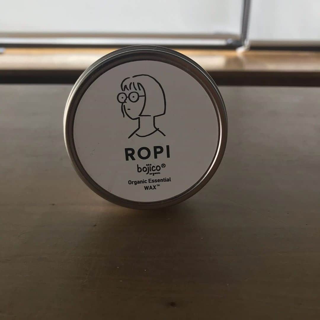 のインスタグラム：「. . ROPI organic wax . #ropi  #ropiの使い方  #yunagaba」