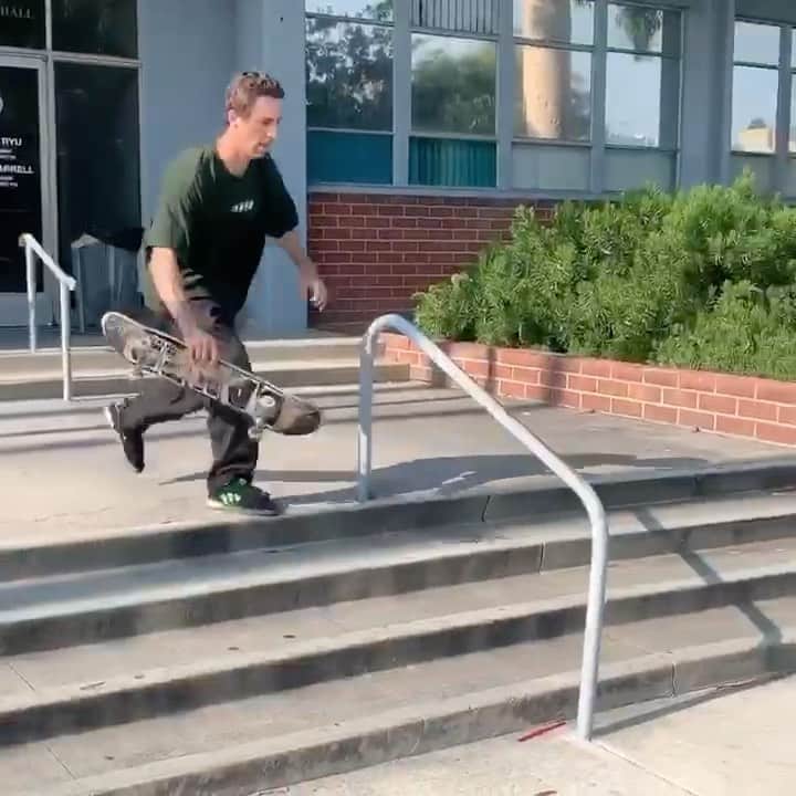 スラッシャーのインスタグラム：「Best dude @beagleoneism 💥🔨」