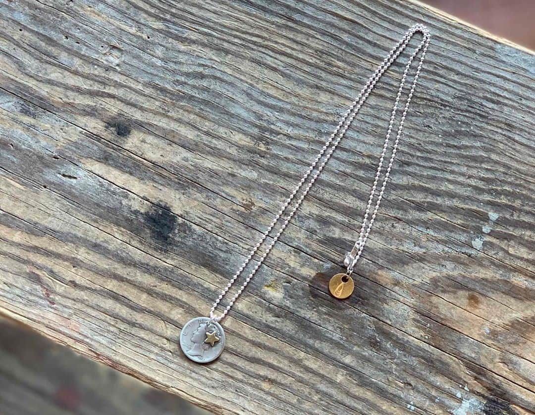 スタンダードカリフォルニアさんのインスタグラム写真 - (スタンダードカリフォルニアInstagram)「Button Works Mercury Dime Coin Necklace-FC再入荷しました。  #standardcalifornia  #スタンダードカリフォルニア #buttonworks  #ボタンワークス #necklace  #ネックレス #coinnecklace #コインネックレス #fashion #ファッション」8月21日 12時26分 - standardcalifornia