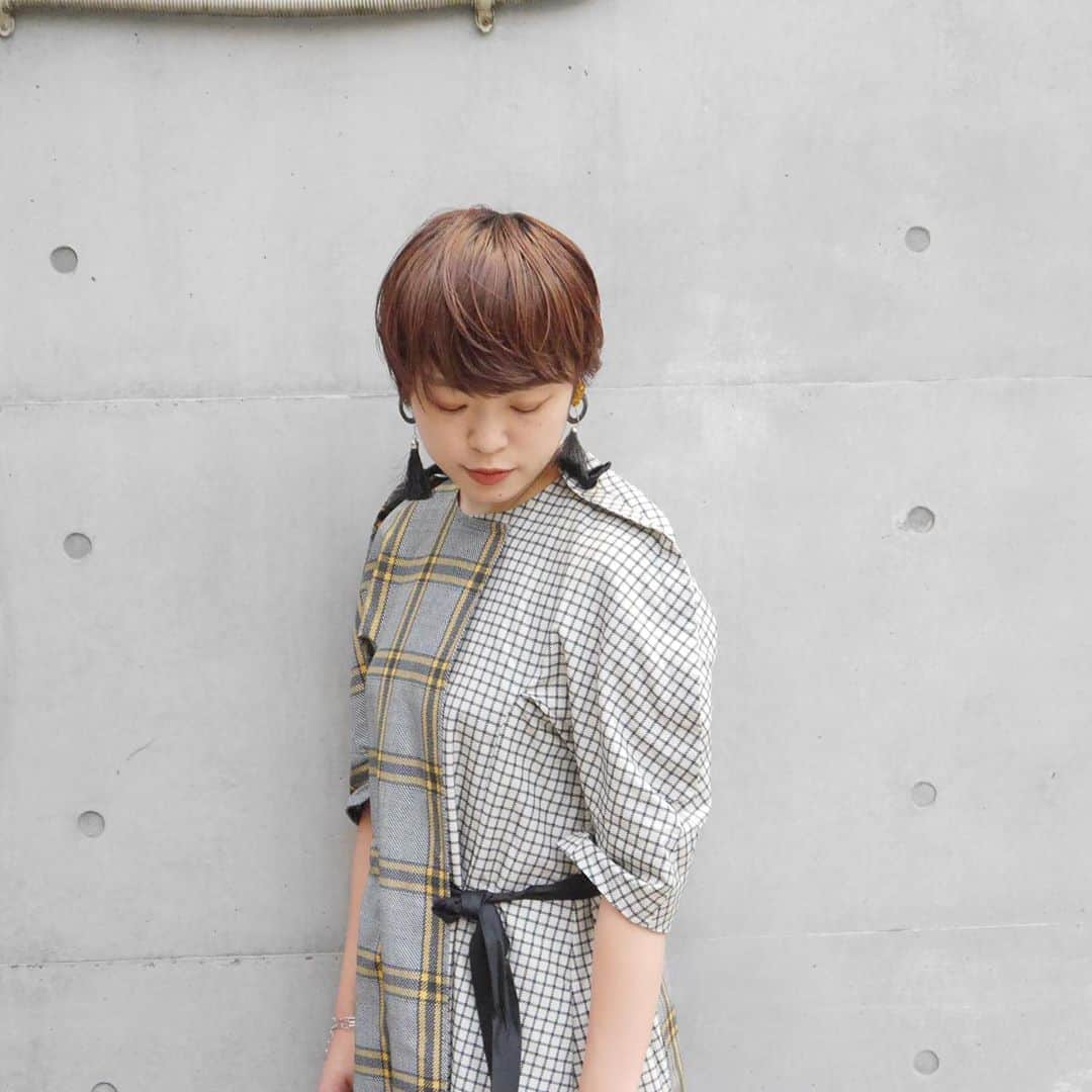 MIDWEST TOKYO WOMENさんのインスタグラム写真 - (MIDWEST TOKYO WOMENInstagram)「TOGA PULLA @togaarchives  . "CHECK DRESS" ¥75,900 . "METAL BAG" ¥64,900 . "FRINGE EARRINGS" ¥17,600 . #togapulla  #togaarchives  #midwest_official」8月21日 12時47分 - midwest_tw
