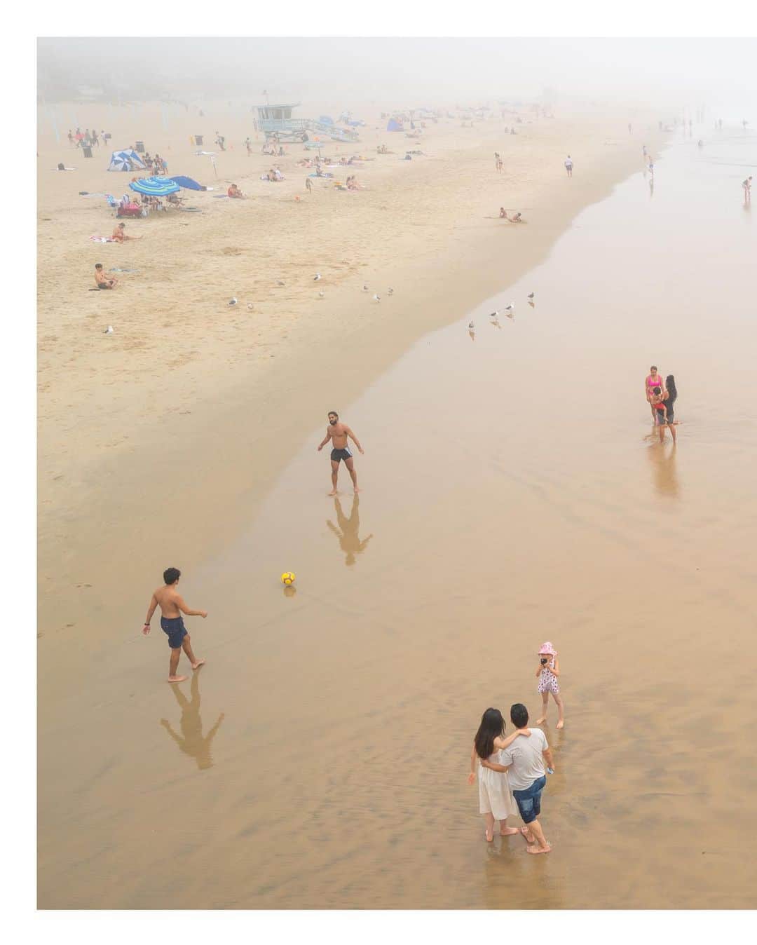 Pete Halvorsenのインスタグラム：「Fogust 20th, 2020  1. South Side  2. North Side  3. Pier People  Leica Q2」