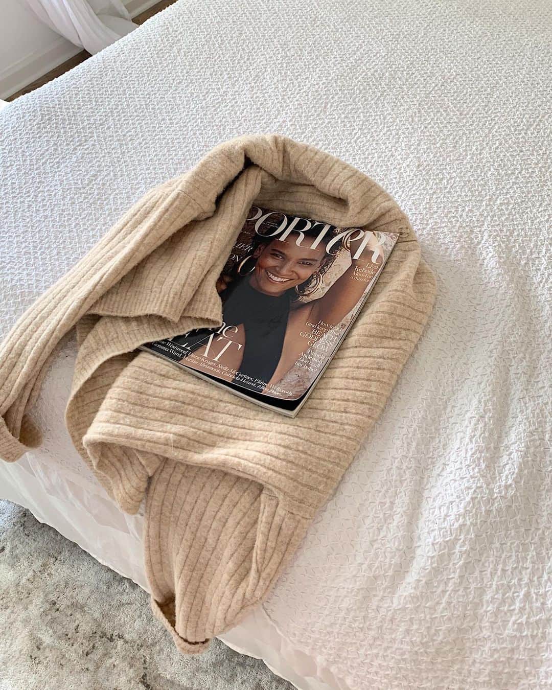 Kelsey Simoneのインスタグラム：「A good read.」