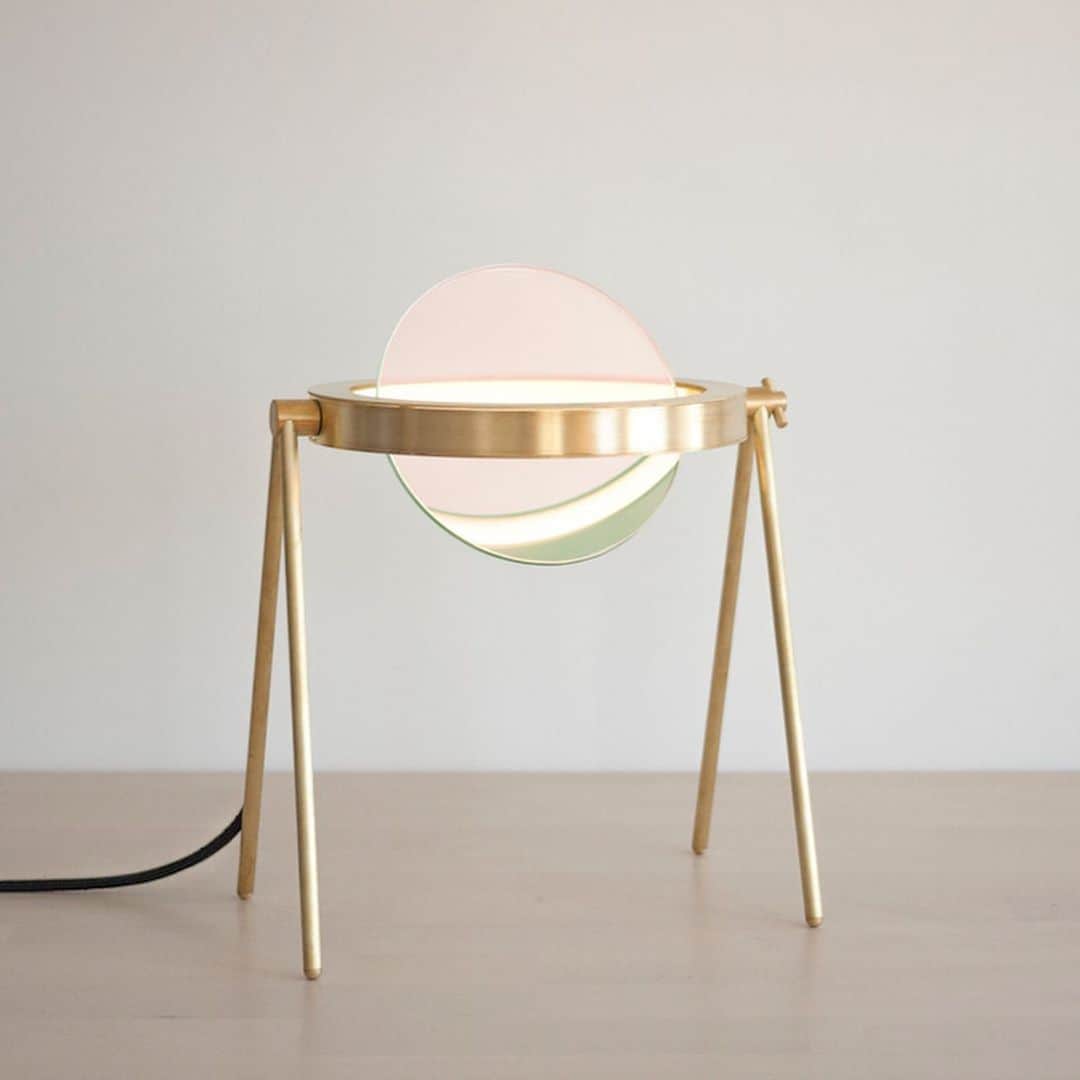 Design Milkさんのインスタグラム写真 - (Design MilkInstagram)「We're excited to announce that we are partnering with @lampthecompetition to launch the 2020 International Lighting Design Competition, coming soon! Swipe left to get inspired by past finalists (tap to see tags!) and learn more at 👉 @lampthecompetition. \\\ Designs from left to right: Janus by @trueing_studio, Horizon by #KonstantinKlaas, Apollo by @mckenzieandkeim, Boom by @stickbulb, and Antitesi by #LucaMazzon & #AlessandroDadone」8月21日 23時09分 - designmilk