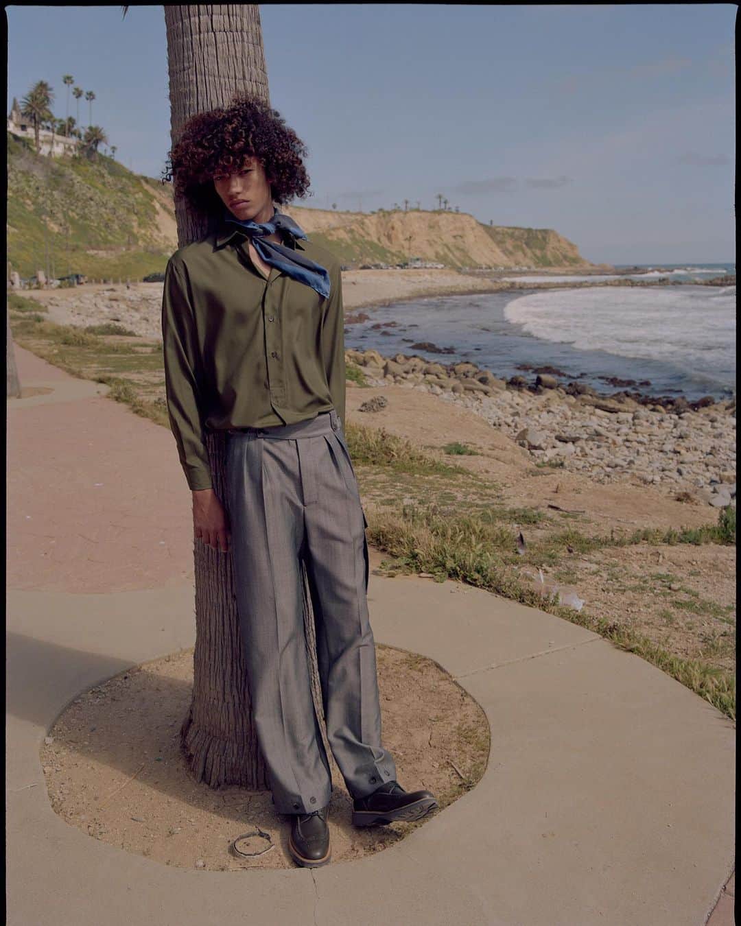 Anna Lylesのインスタグラム：「From the archives. A shoot by @karlandkristof that I love. @qdfalls in San Pedro, California @modelsdot @tiffanimorenostudio 🖤#annalylesgots」