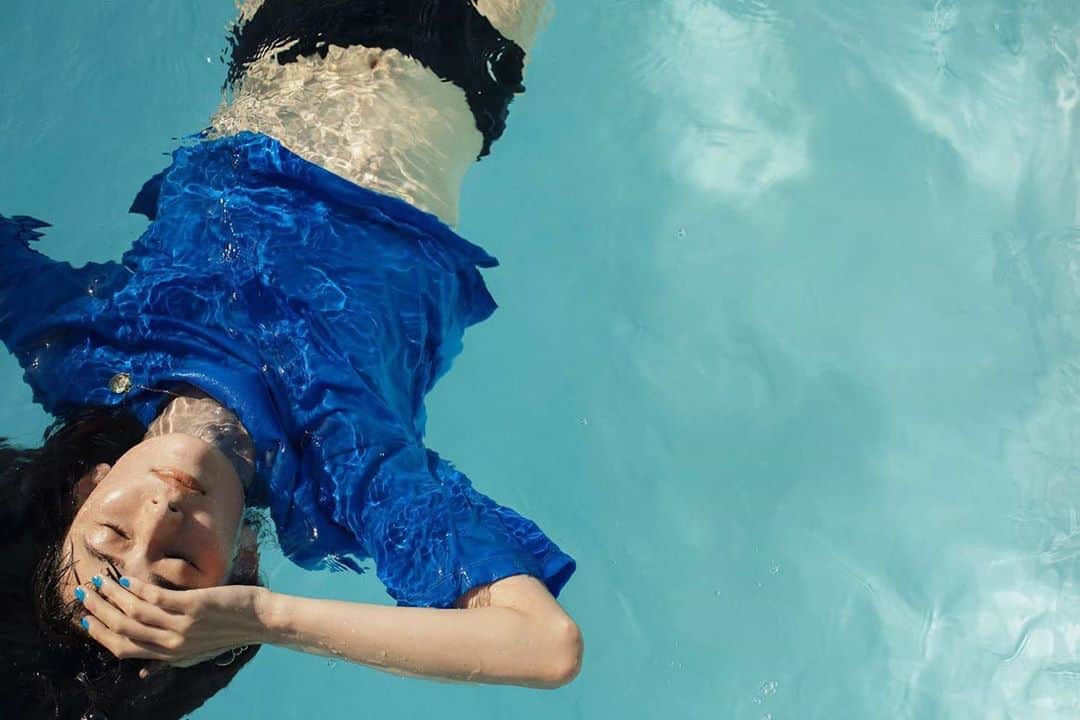 風間ゆみえのインスタグラム：「マリンフランセーズのブルー  @la_marine_francaise_official」