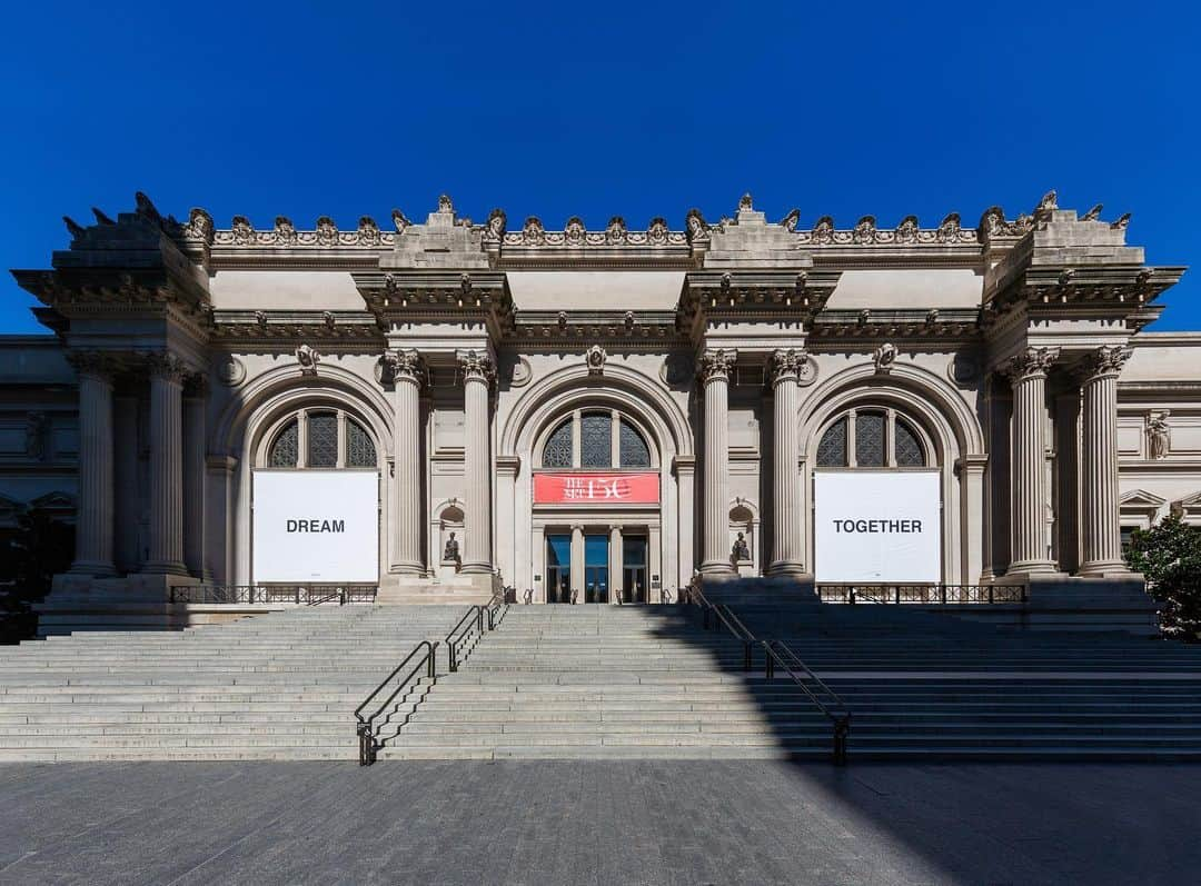 オノ・ヨーコさんのインスタグラム写真 - (オノ・ヨーコInstagram)「When we dream together, we create a new reality. Each one of us has the power to change the world. Remember love. DREAM TOGETHER. ﻿ ﻿Thank you @metmuseum for inviting me to share this work. ﻿ ﻿love, yoko」8月21日 23時57分 - yokoono