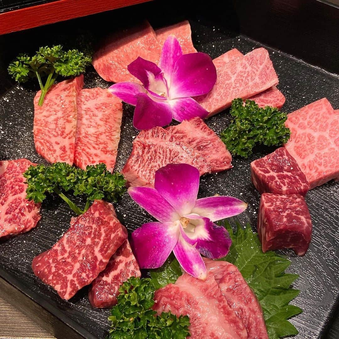 大阪ウシ子のグルメインスタ