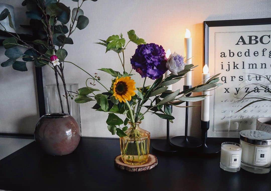 DJ YURiAのインスタグラム：「💐💐💐﻿ ﻿ ﻿ ちょっと前のお花🥰﻿ グリーン多め🌿 ﻿ ﻿ ﻿ #flower﻿ #お花のある暮らし」