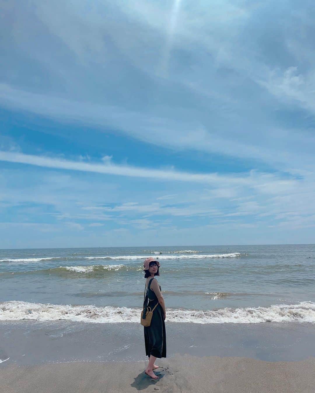 多田成美さんのインスタグラム写真 - (多田成美Instagram)「海沿いは涼しくて気持ちよかったです❤︎  #七里ヶ浜」8月21日 16時00分 - narumitada_official