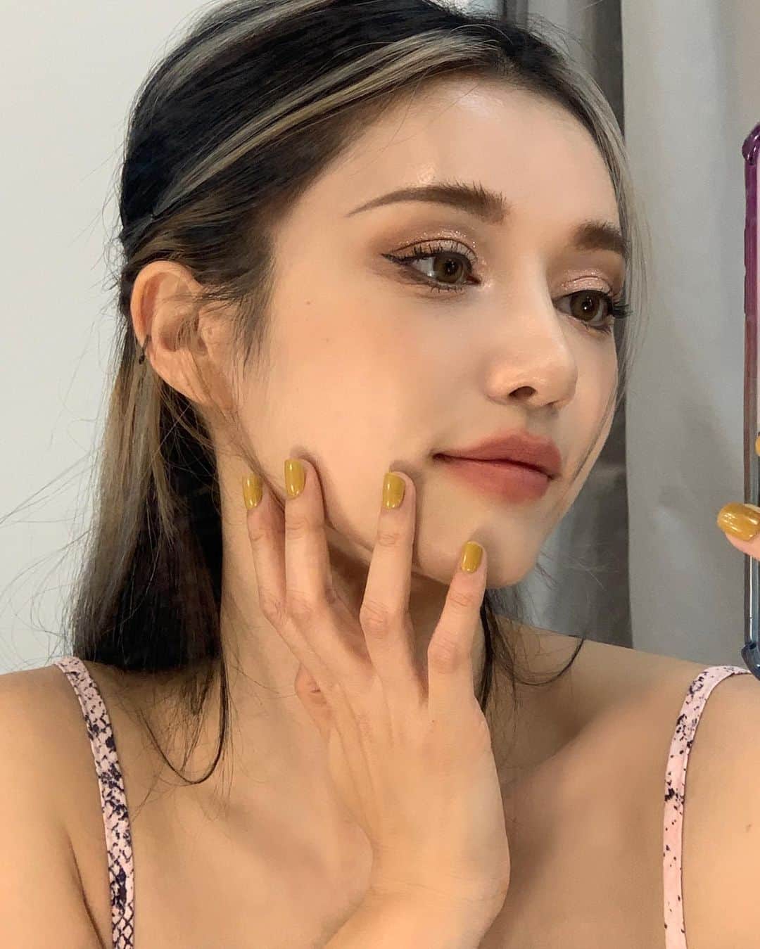 パク・ソラのインスタグラム：「펄때기✨✨✨✨」