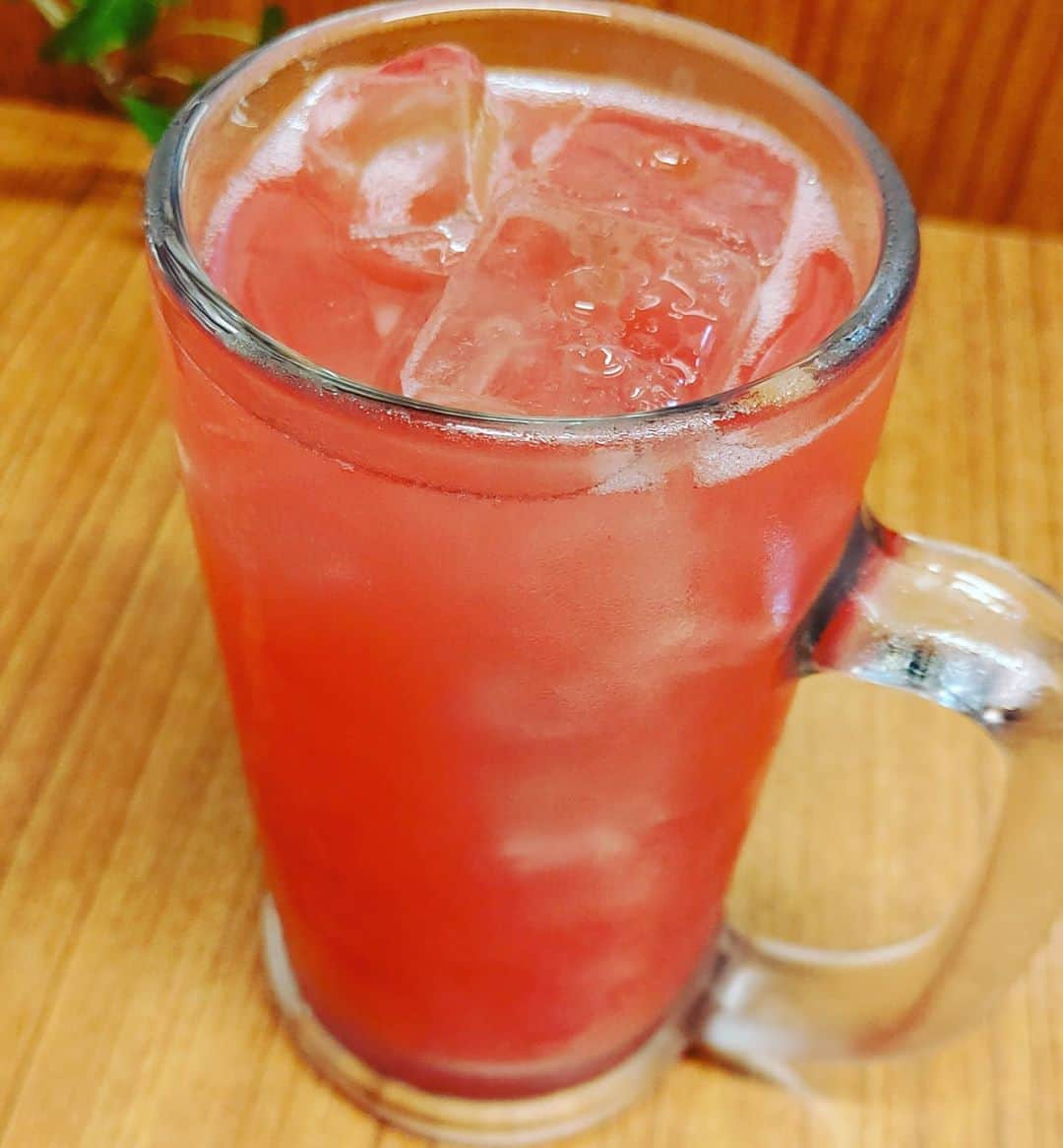 山本しろうさんのインスタグラム写真 - (山本しろうInstagram)「トマトはやっぱり立ち飲みたわら屋のトマトハイにかぎる #二日で一トマト  #立ち飲み #たわら屋 #蒲田 #せんべろ  #トマトハイ #トマト #トマト！！」8月21日 16時28分 - yamamotoshiroto