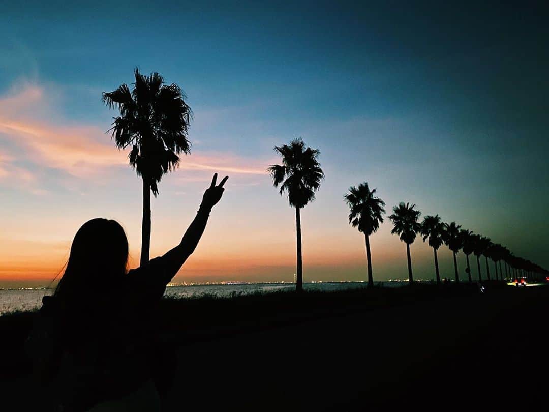 田代凪沙のインスタグラム：「Peaceful...🌴🧡 #sunset #summer」