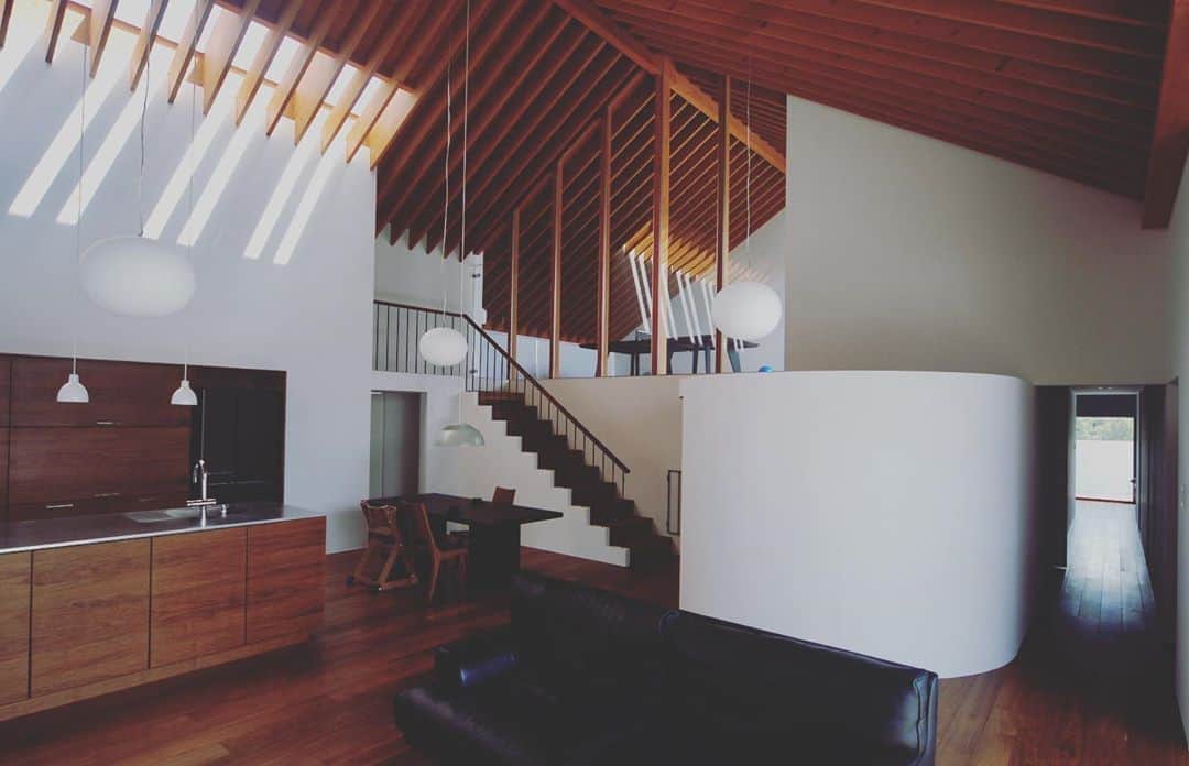 のインスタグラム：「宮崎県宮崎市の住宅「Double Gable house」の撮影に行ってきました^_^」