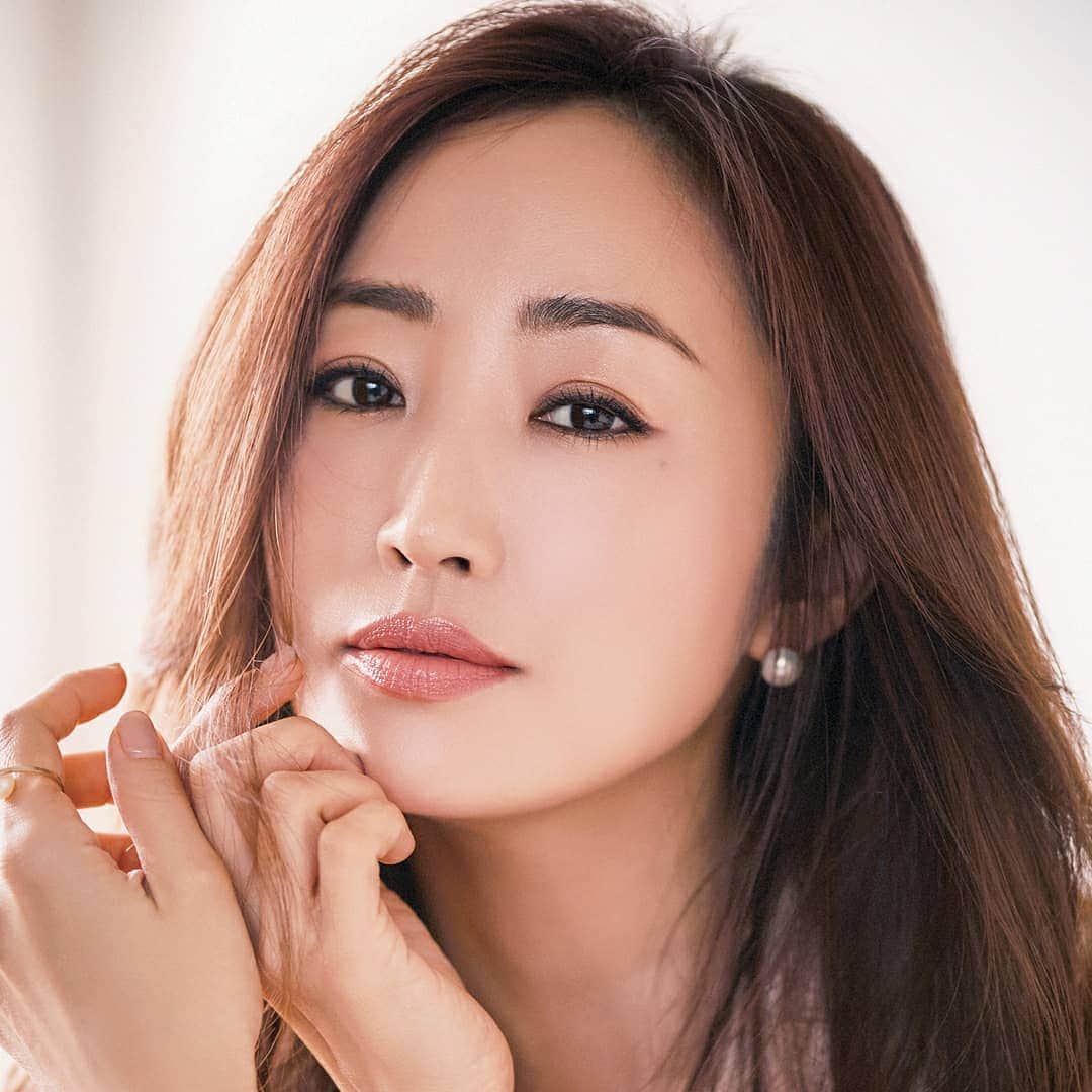 美的 Biteki's official Instagram! さんのインスタグラム写真 - (美的 Biteki's official Instagram! Instagram)「＼ReFa BEAUTECH RAISE 発売記念イベント「神崎流5分美容のススメ」参加者募集／   美容家 神崎恵さんをゲストに迎えオンラインイベントを開催！ “5分”をキーワードに、自分らしい素肌を手に入れられるスペシャルなイベントに参加してみませんか？   イベント詳細＆応募は @refa_mtg のプロフィール一覧から、または「美的」10月号176ページのQRコードからチェックして♪   ■イベント内容詳細 1.神崎恵スペシャルトーク 「神崎流5分美容のススメ」 神崎さん直伝！短時間で続けられて本質的に美しくなれる美容習慣をご紹介。   2.ReFa BEAUTECH RAISE体験セミナー やわらかなハリを育むたった5分の肌育＊プログラム ＊肌の美しさを育むこと   神崎さんからたった5分でできるケアを“直接”聞けるチャンスとなっています！   #refa　#神崎恵　#PR　@refa_mtg」8月21日 17時09分 - bitekicom
